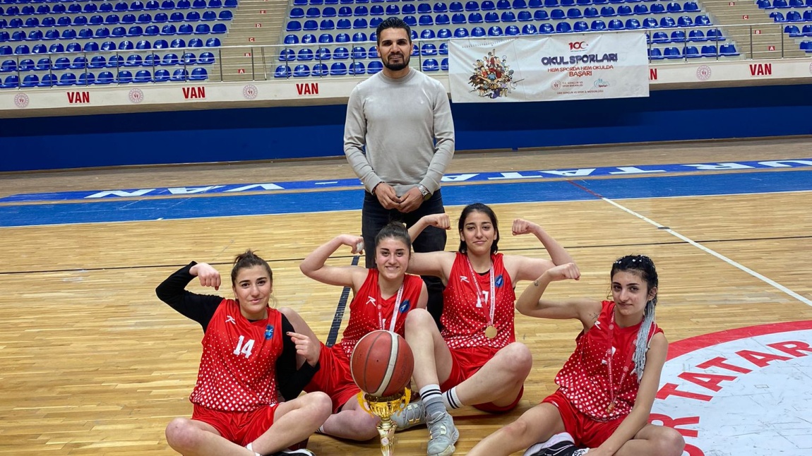 Okulumuzun Basketbol Takımı İl Birincisi!